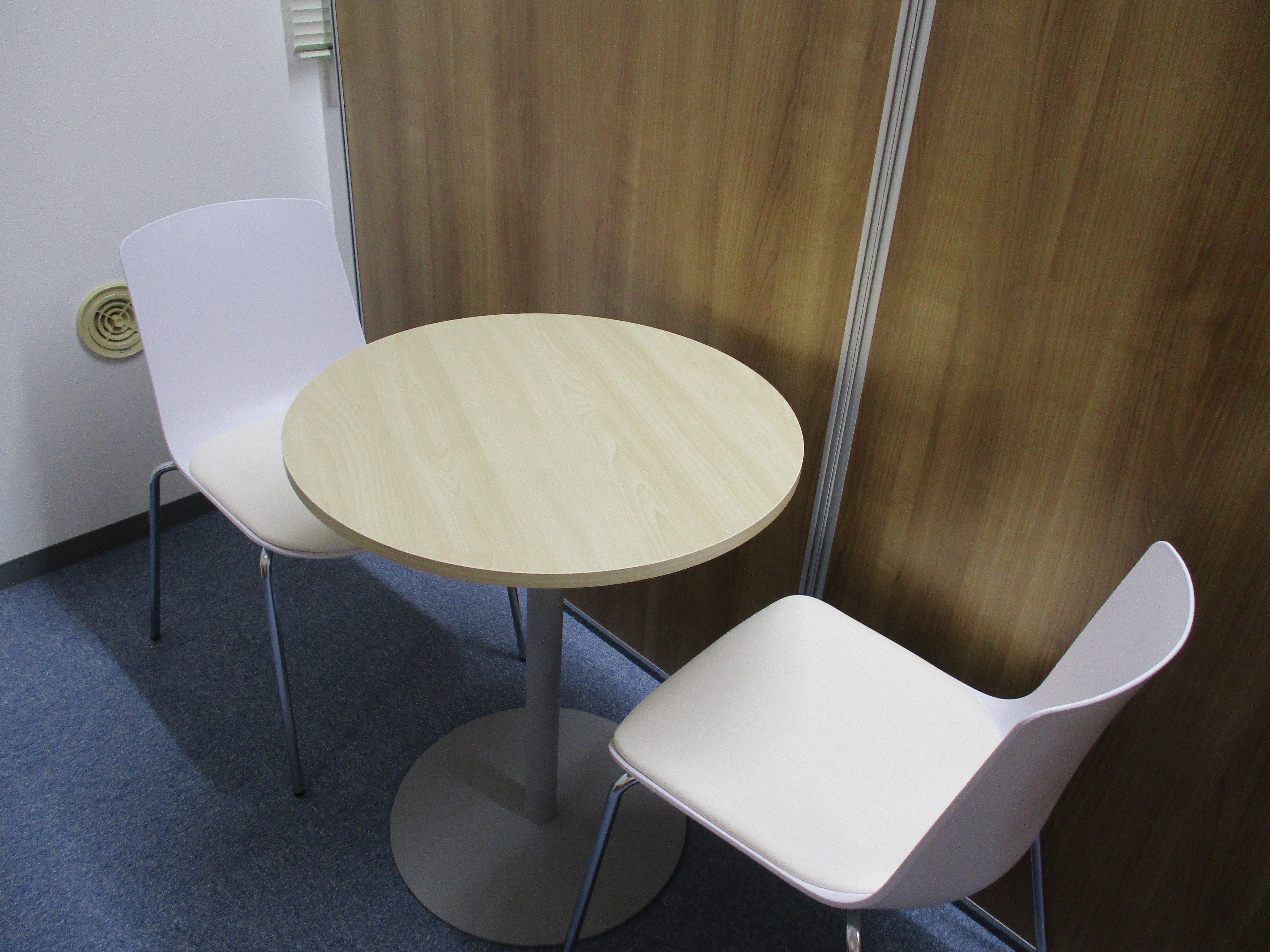 神奈川中央支店の事務所内の様子